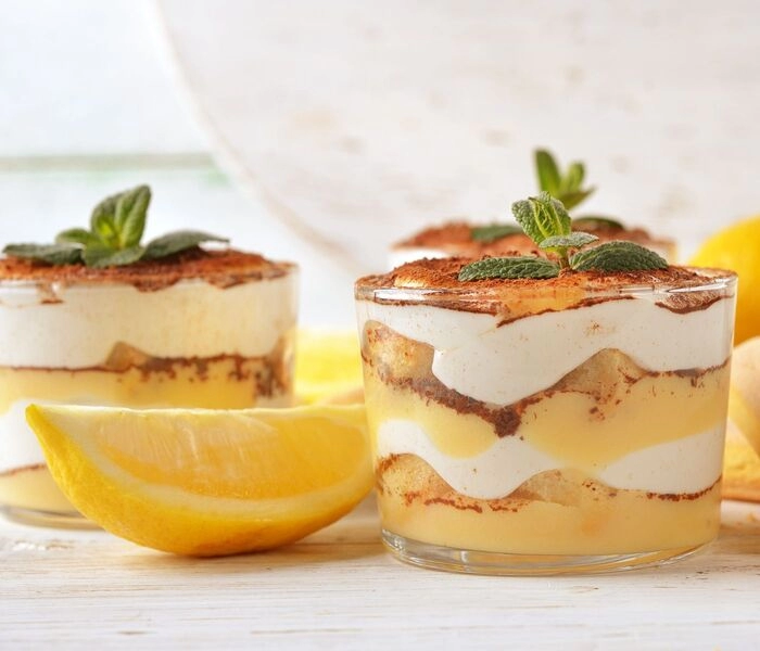 limonin tiramisu - sladica v kozarcu